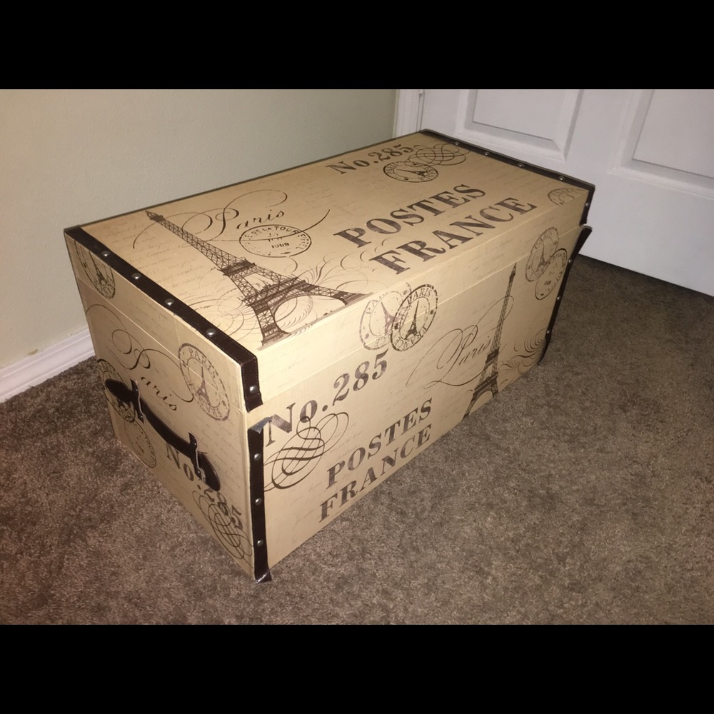 Paris trunk